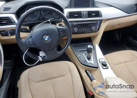 2018 BMW 320 Xi z USA, uszkodzony, nr VIN WBA8A3C5XJA488293